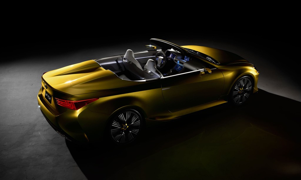 tpp lexus LF-C2_Rear3_4